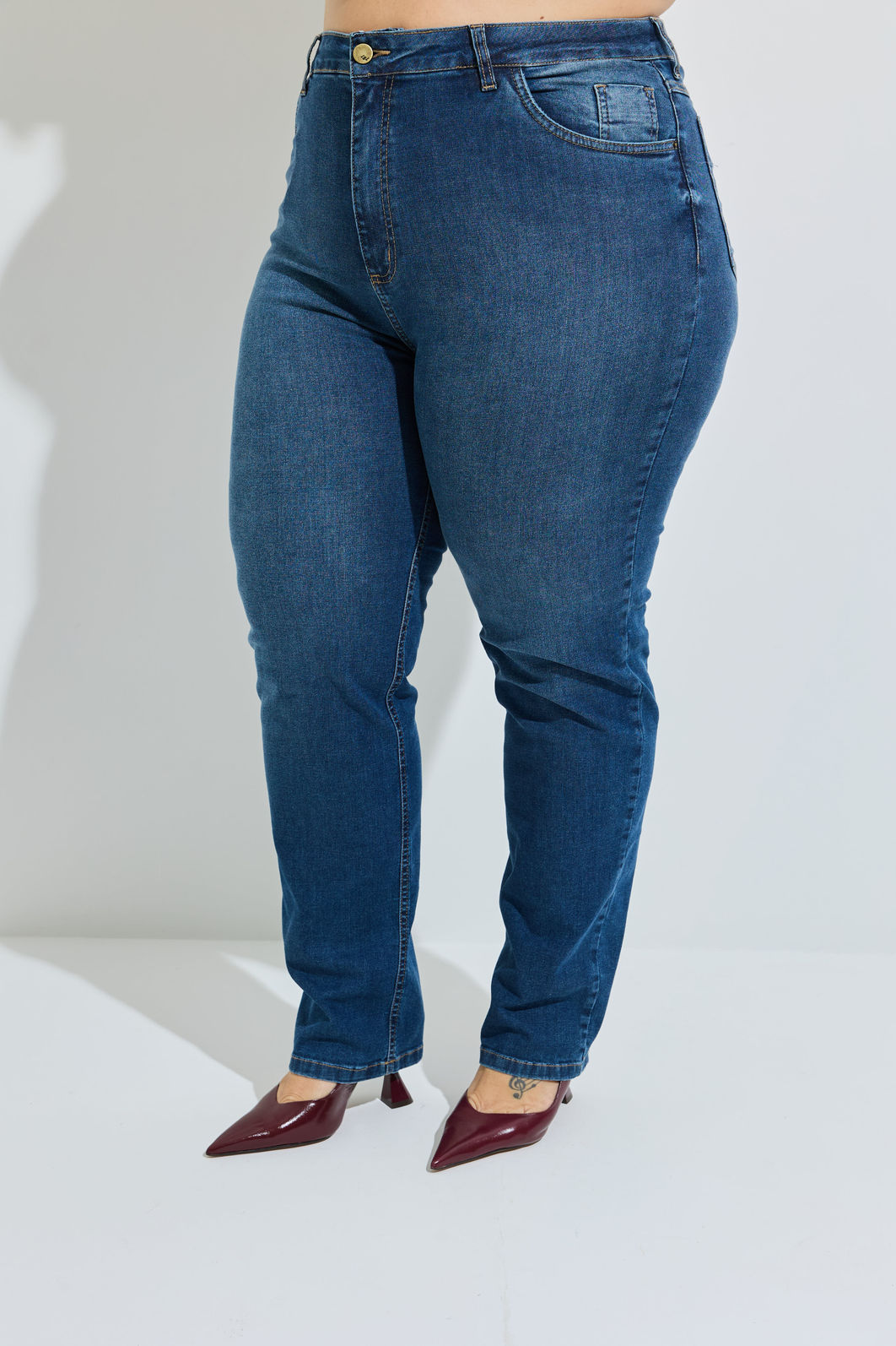 Calça Jeans Reta Com Elastano Plus Size Laissa
