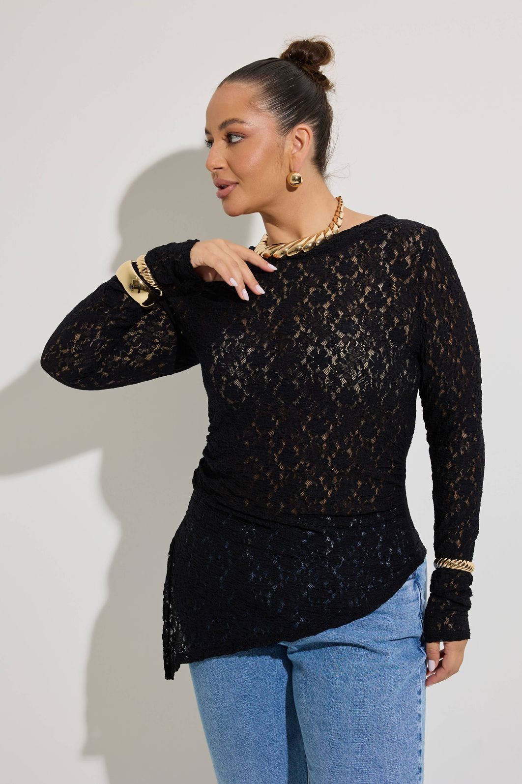 Blusa Celina Assimétrica Renda Preta Blusa Celina Assimétrica Renda Preta