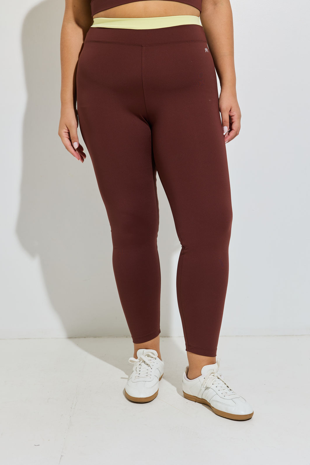 Legging Fitness Plus Size Duo Marrom e Amarelo Legging Fitness Plus Size Duo Marrom e Amarelo