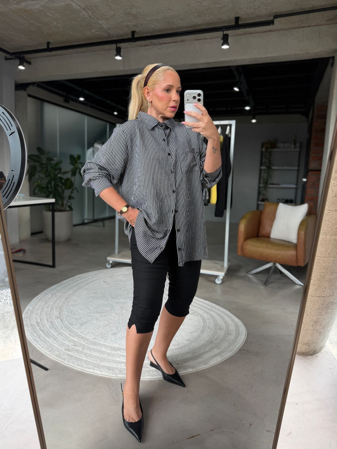 Camisa Alfaiataria Ellen Listrada Preta