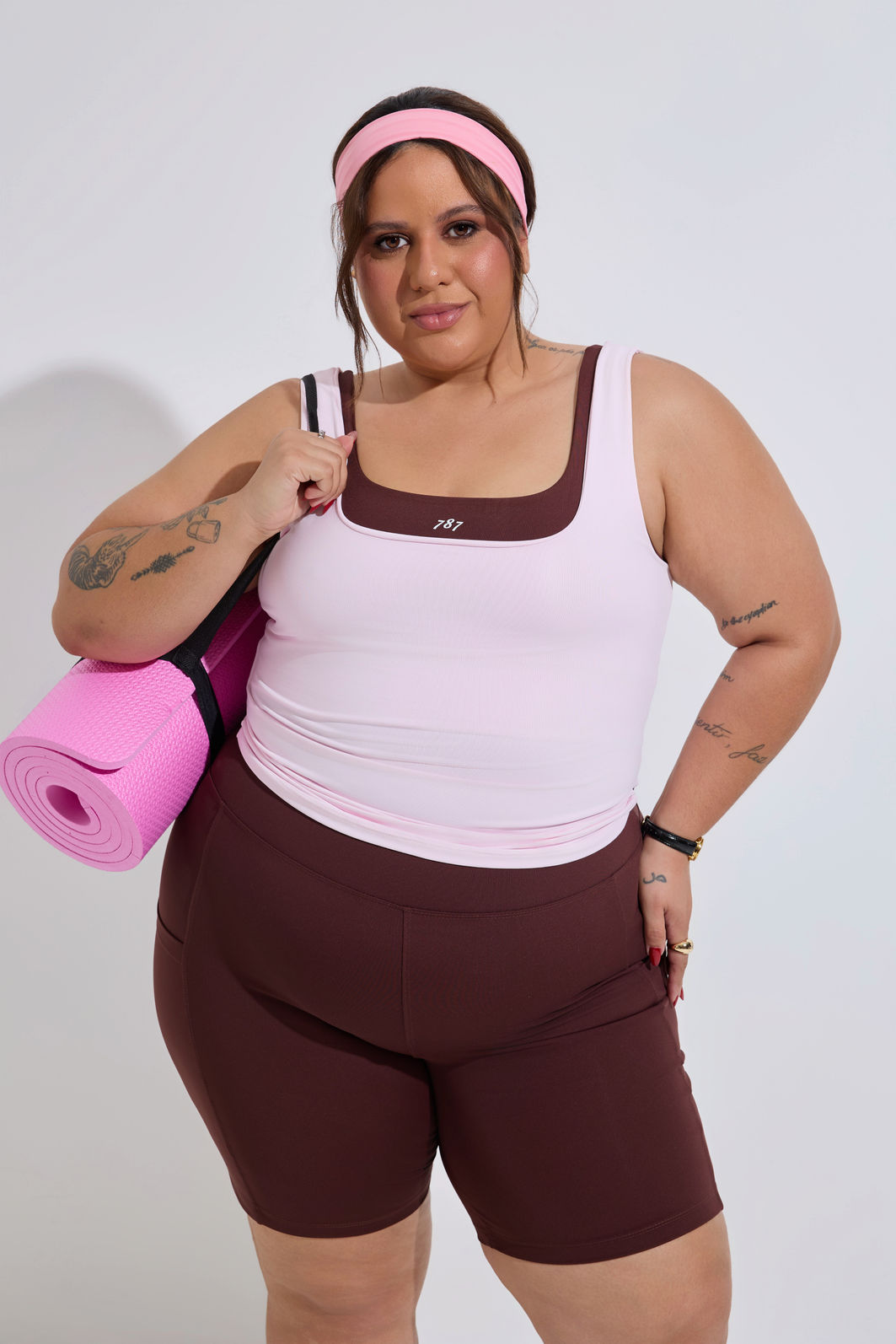 Bermuda Fitness Plus Size com Bolso Mocha Bermuda Fitness Plus Size com Bolso Mocha
