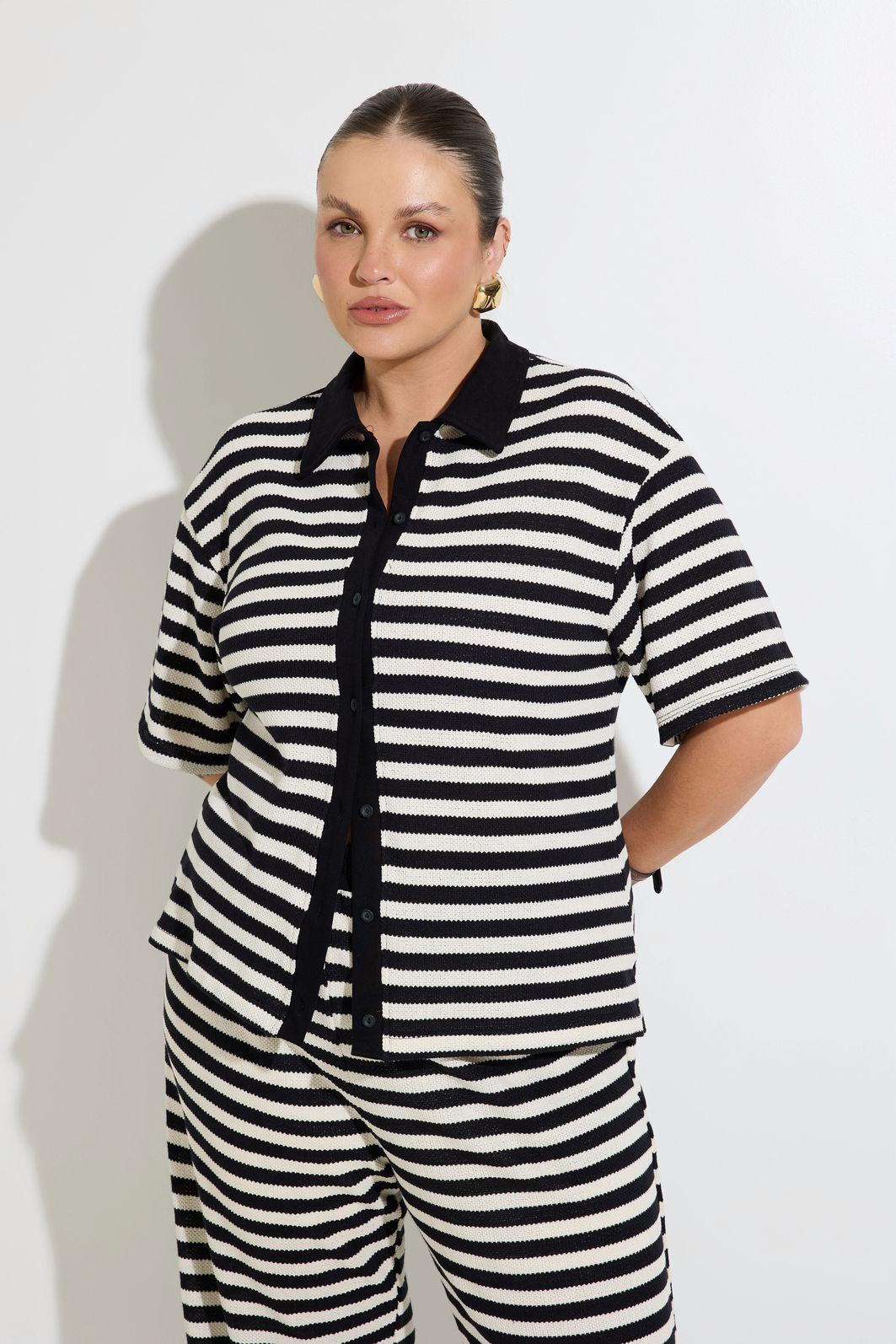 Blusa Polo Crochet Listrada