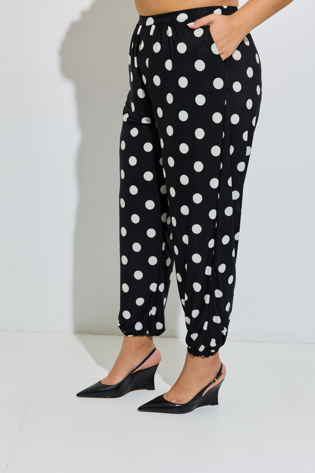 Calça Aladim Poá Preto Calça Aladim Poá Preto