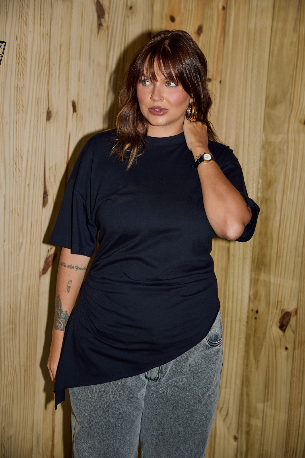 Blusa Florença Assimétrica Preta