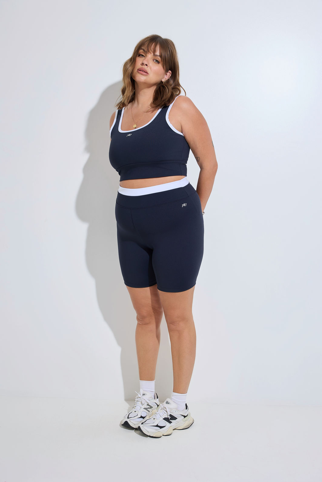 Bermuda Fitness Plus Size Duo Preto e Branco