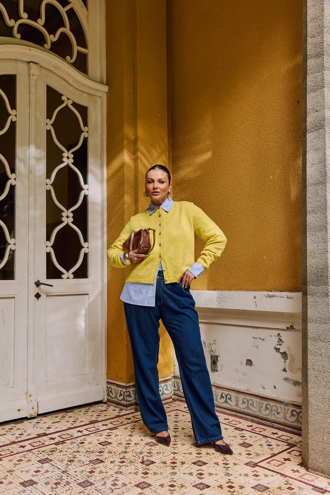 Cardigan Tricot Amarelo Mescla Com Botões Dourados Cardigan Tricot Amarelo Mescla Com Botões Dourados