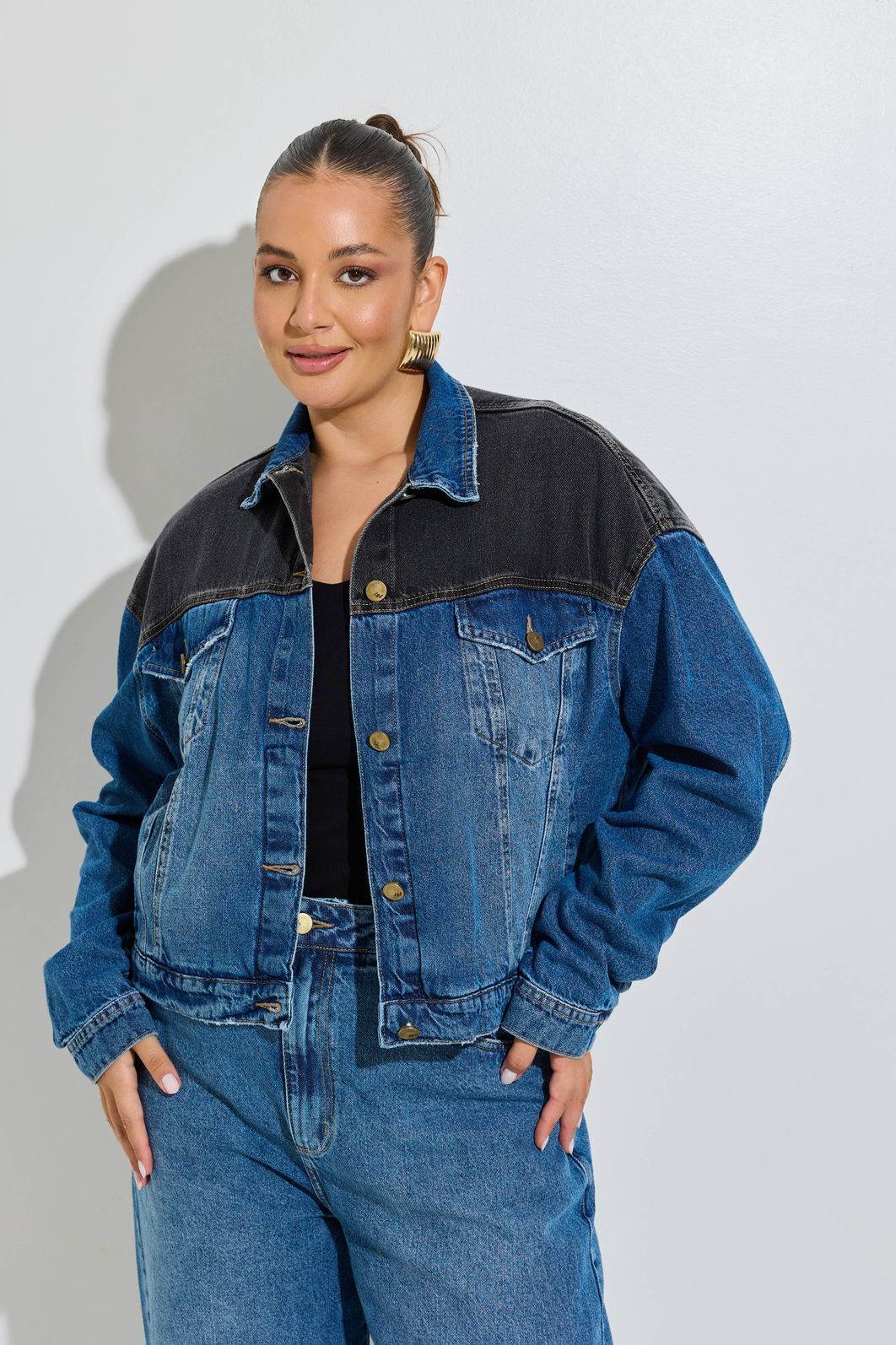 Jaqueta Jeans Plus Size Jenni Jaqueta Jeans Plus Size Jenni