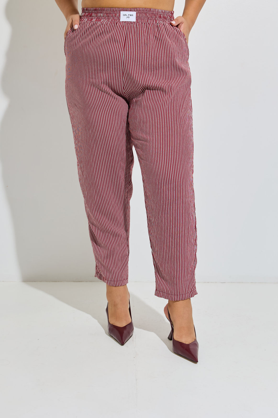 Calça Cenoura Listrada Vinho