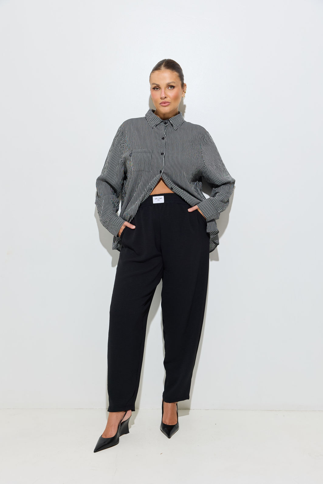 Camisa Alfaiataria Ellen Listrada Preta