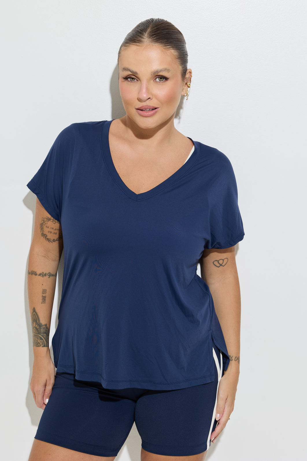 Blusa Fitness Decote V Tech Dark Night Blusa Fitness Decote V Tech Dark Night