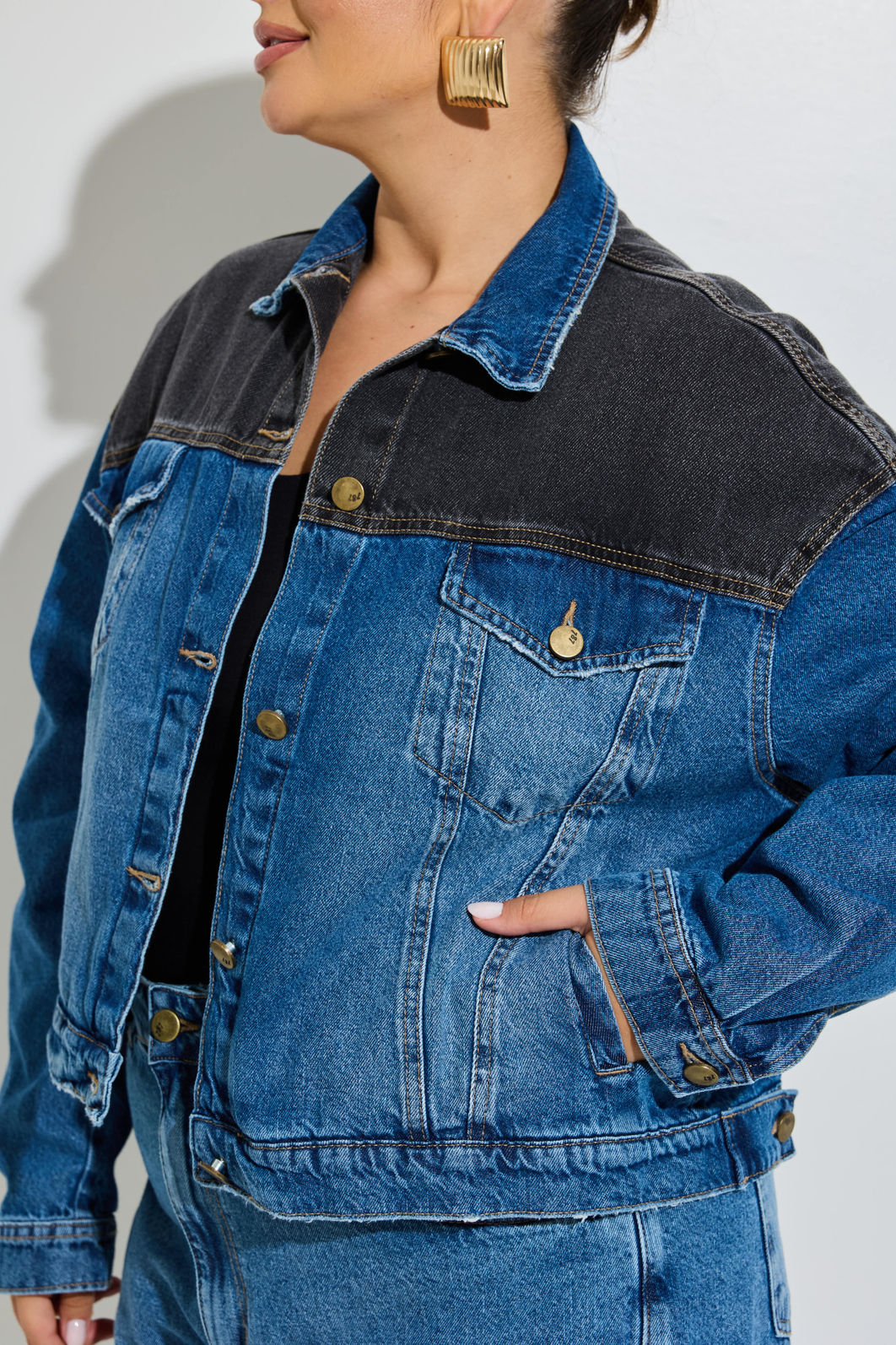 Jaqueta Jeans Plus Size Jenni Jaqueta Jeans Plus Size Jenni