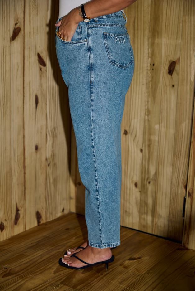 Calça Mom Jeans Plus Size Vicky Calça Mom Jeans Plus Size Vicky
