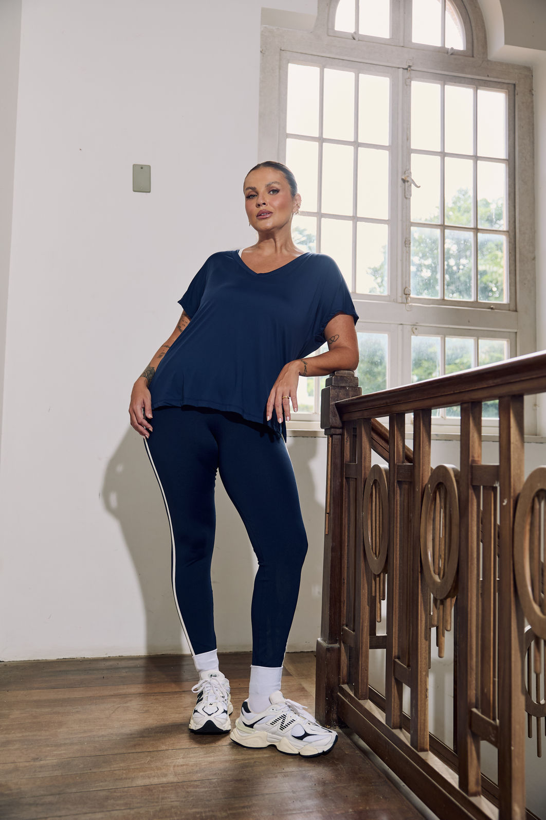 Blusa Fitness Decote V Tech Dark Night Blusa Fitness Decote V Tech Dark Night