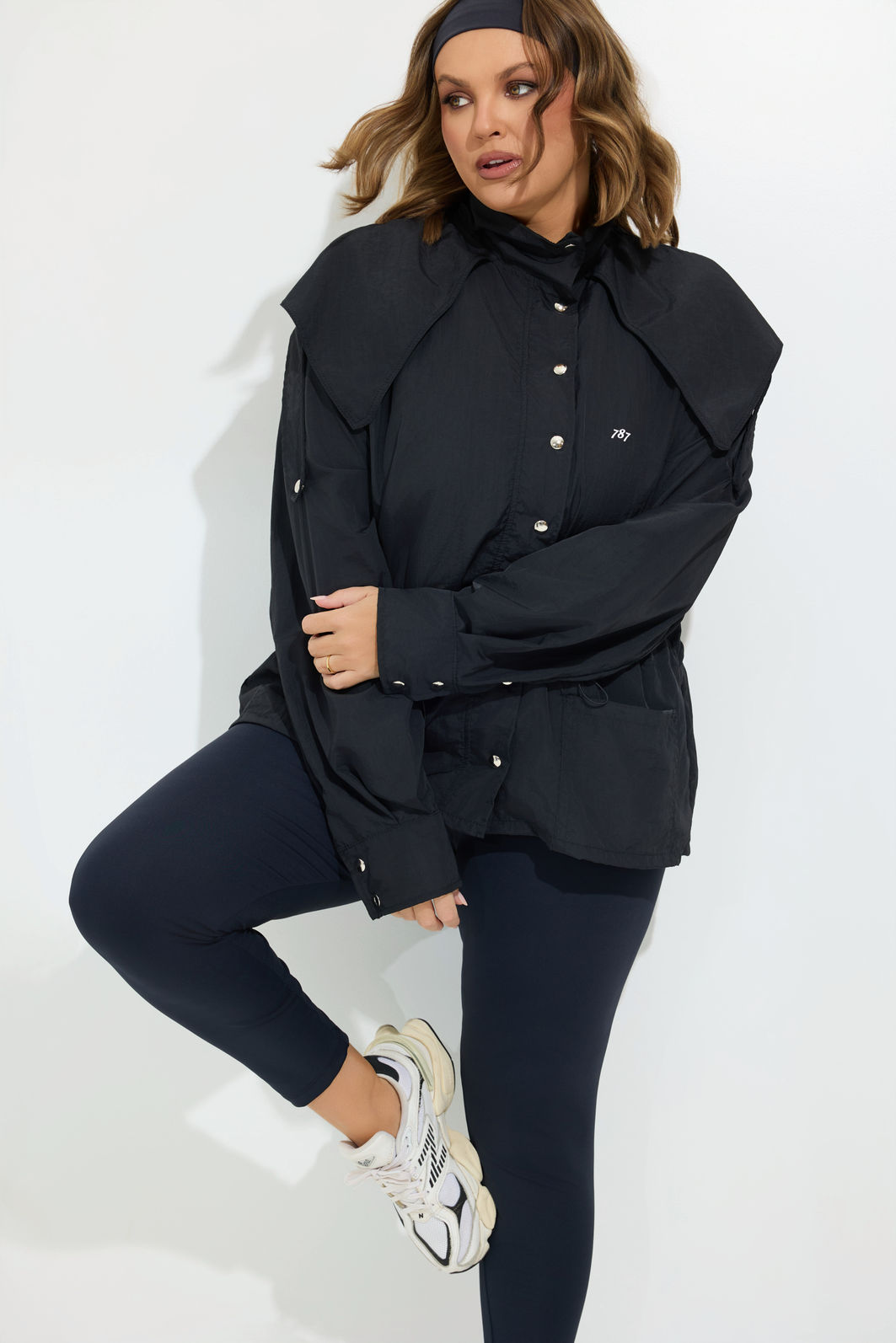 Parka Corta Vento Fitness Plus Size Queens Preta