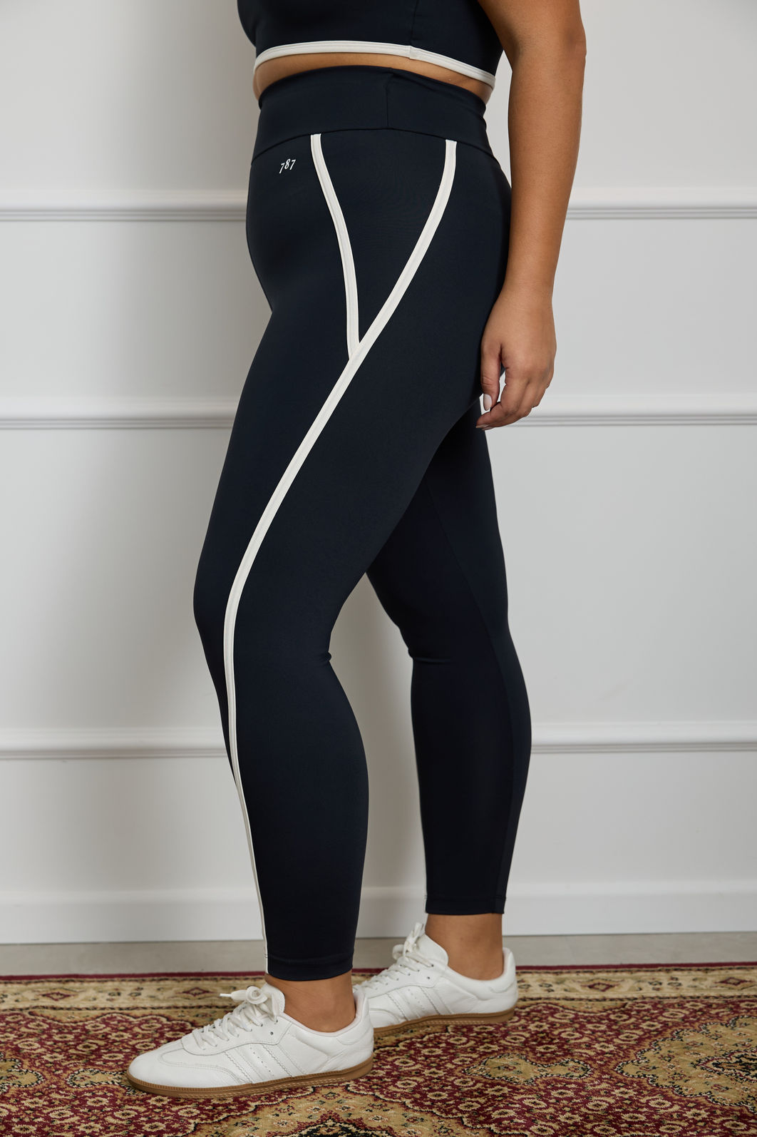 Legging Fitness Plus Size Preta Com Friso Off 787 Shirts
