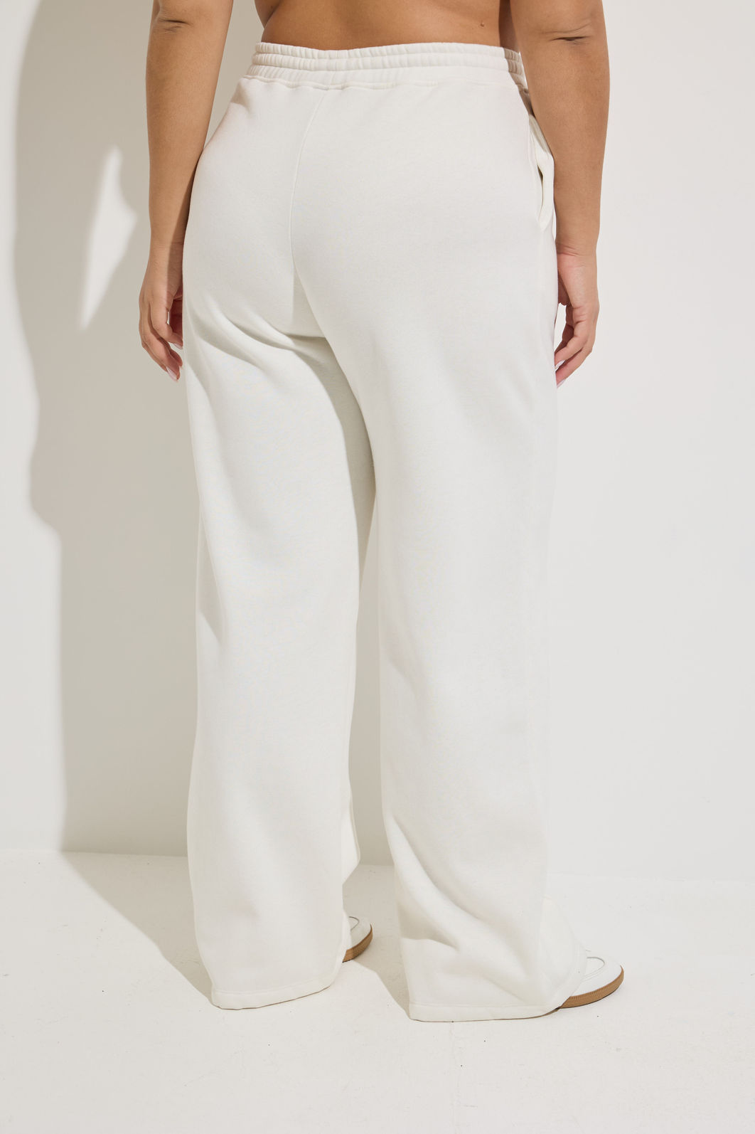 Calça Moletom Basic Off White Calça Moletom Basic Off White