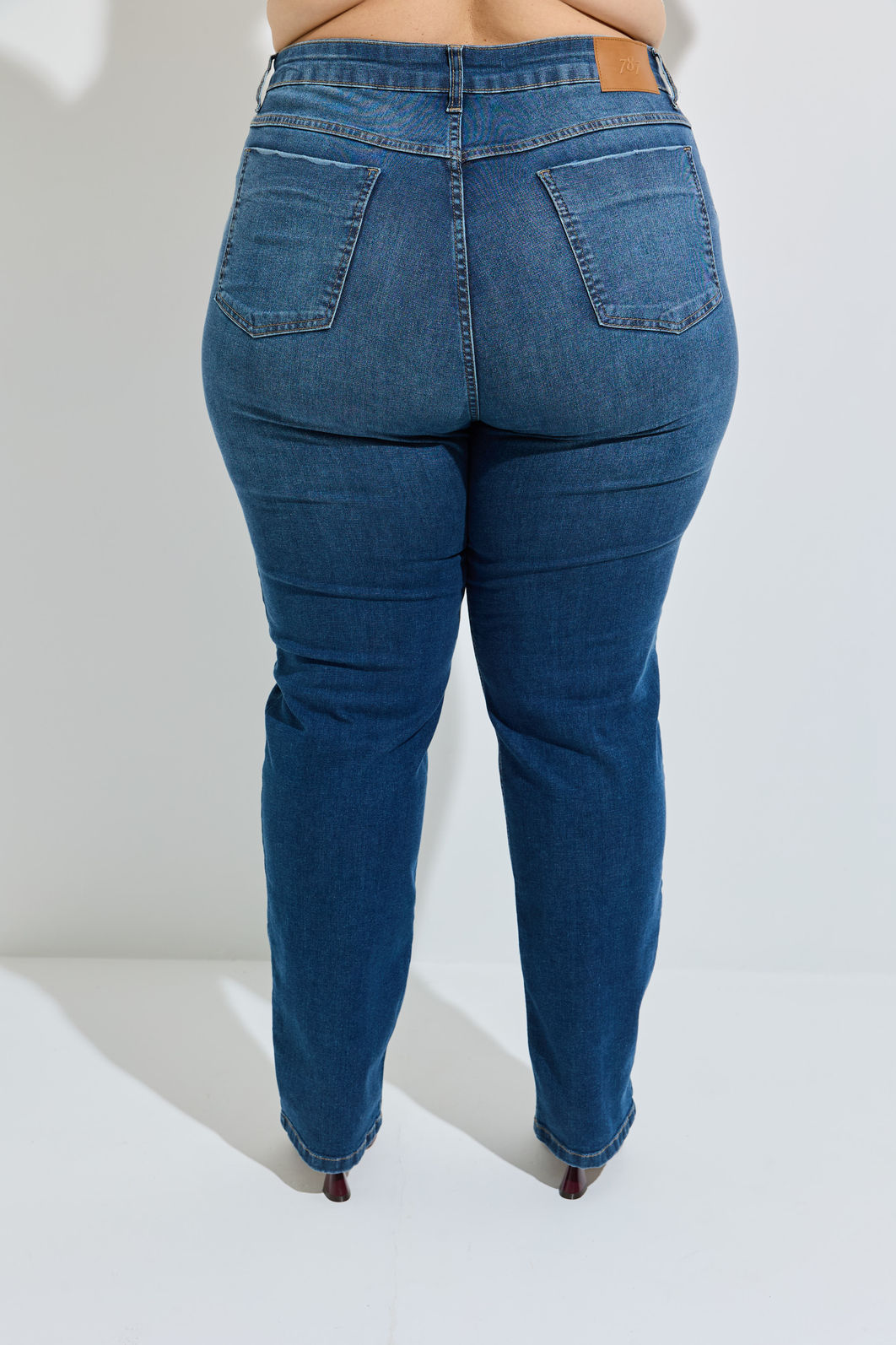 Calça Jeans Reta Com Elastano Plus Size Laissa