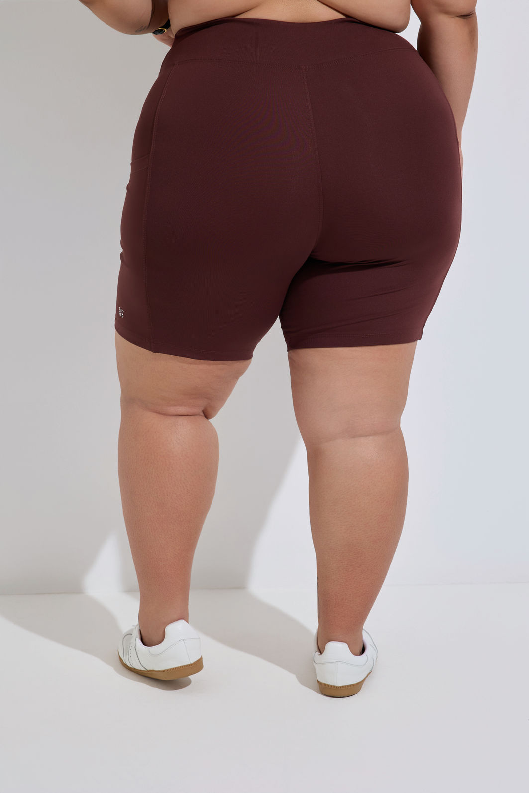 Bermuda Fitness Plus Size com Bolso Mocha