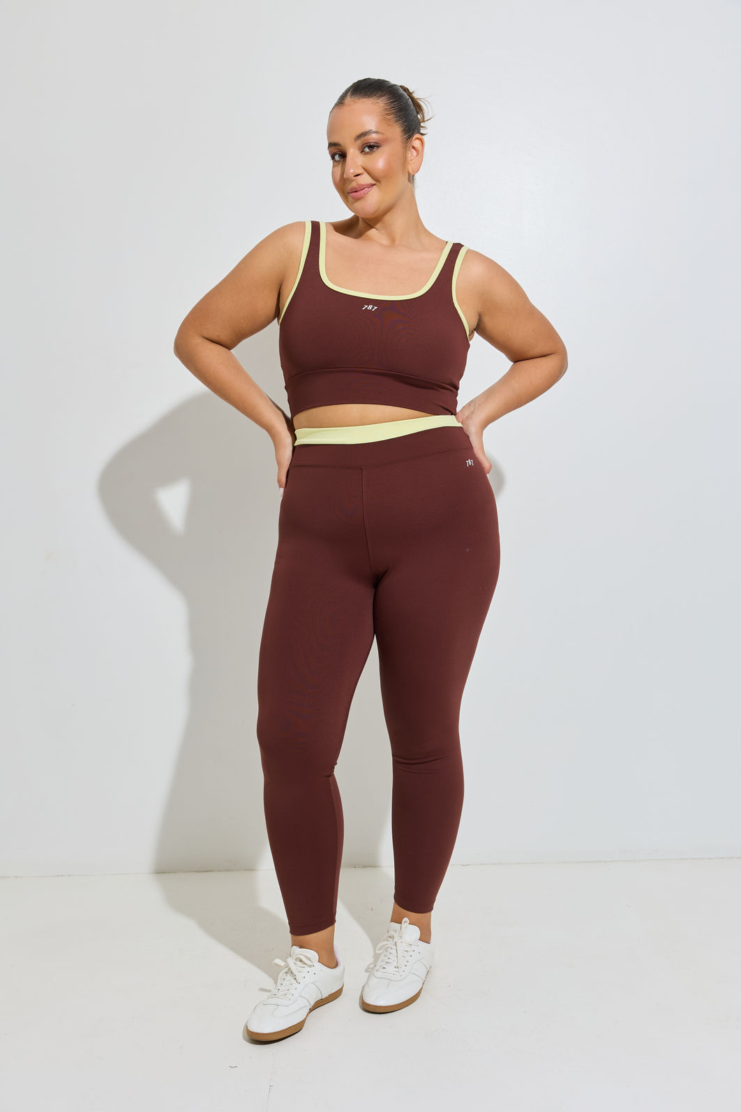 Top Fitness Plus Size Duo Marrom e Amarelo