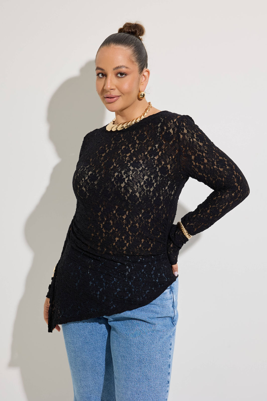 Blusa Celina Assimétrica Renda Preta Blusa Celina Assimétrica Renda Preta