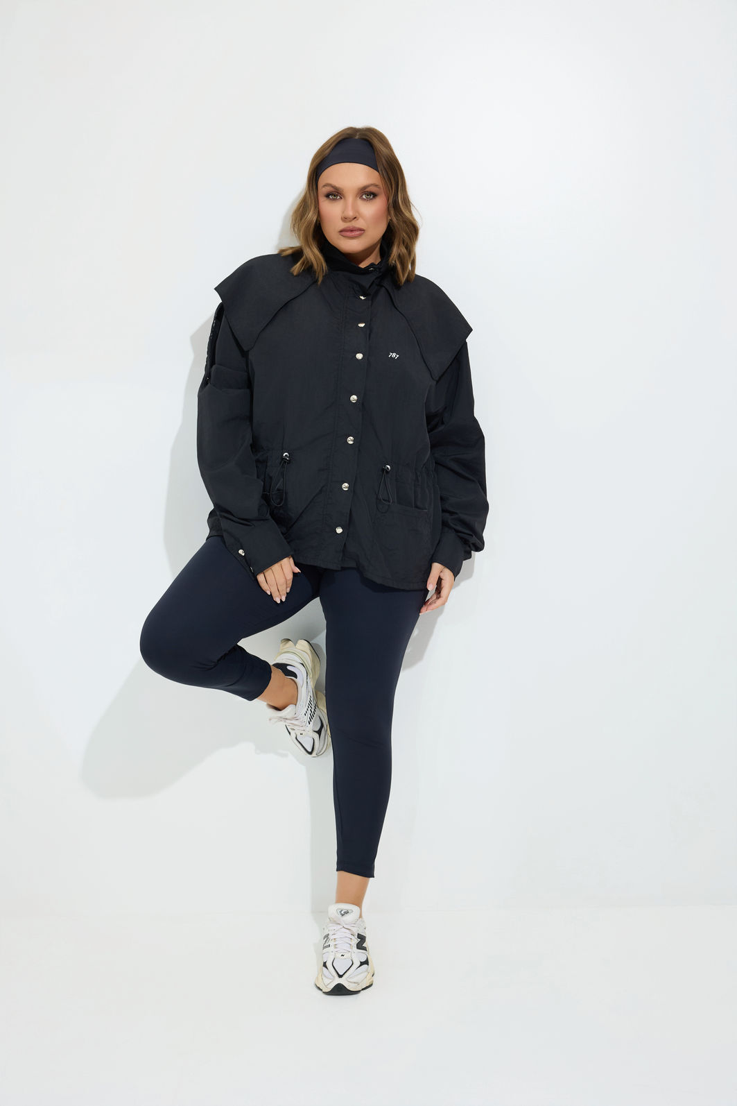 Parka Corta Vento Fitness Plus Size Queens Preta