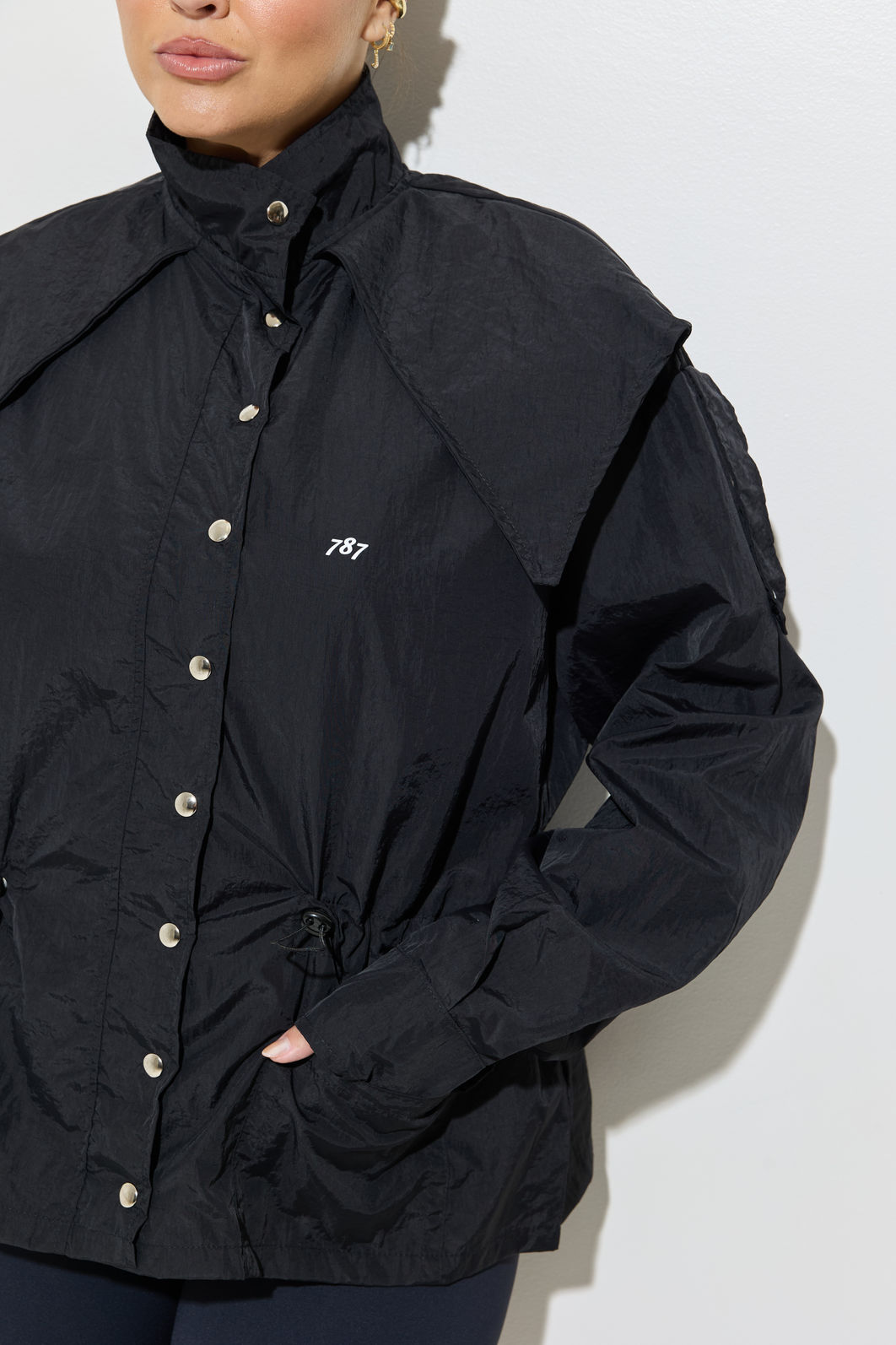 Parka Corta Vento Fitness Plus Size Queens Preta