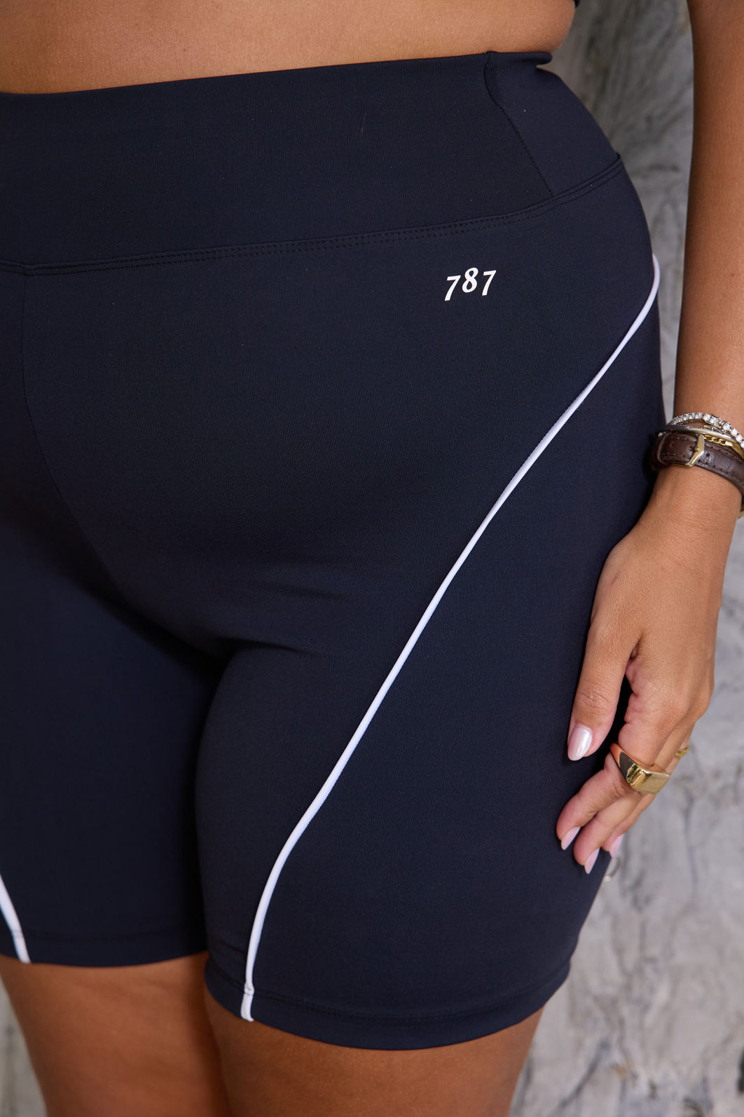 Bermuda Fitness Plus Size Preta e Branca