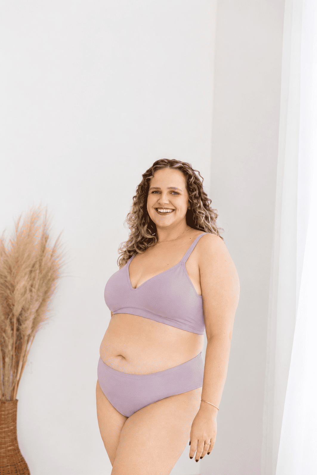 Calcinha Pós Parto Tanga Sem Costura Leve Compressão Plus Size - Dusty Calcinha Pós Parto Tanga Sem Costura Leve Compressão Plus Size - Dusty