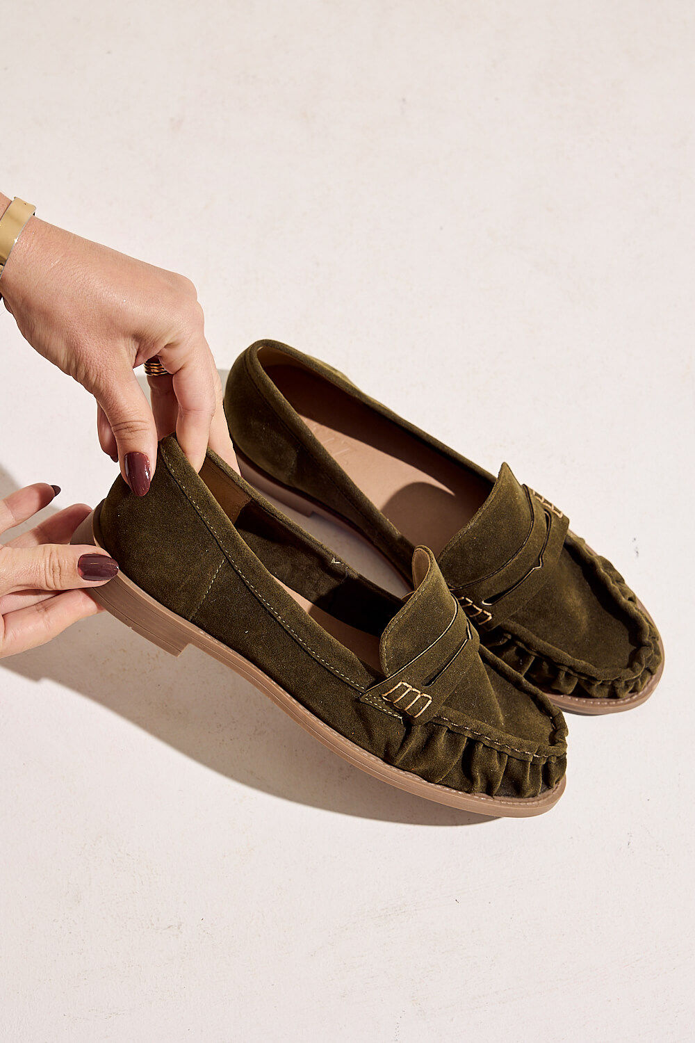 NAOKO - MOCASSIM FEMININO CAMURÇA VERDE MILITAR NAOKO - MOCASSIM FEMININO CAMURÇA VERDE MILITAR