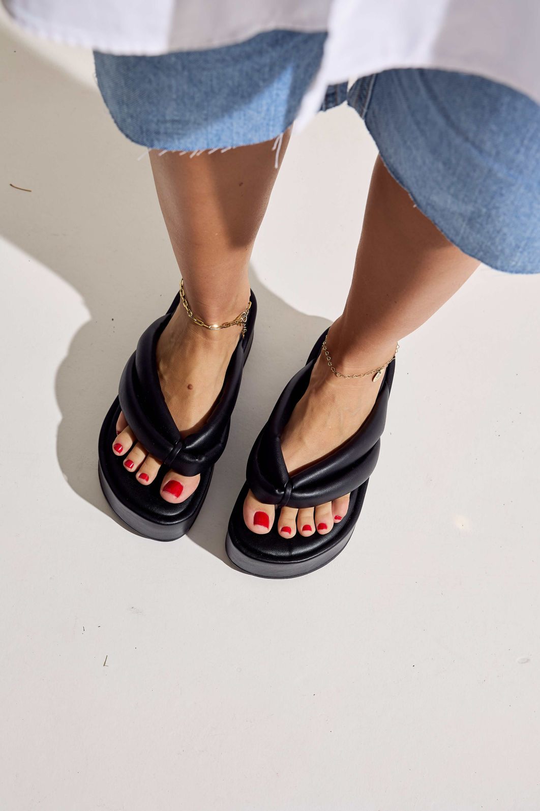 SAKURA - CHINELO FLATFORM TIRAS PUFFER PRETO SAKURA - CHINELO FLATFORM TIRAS PUFFER PRETO