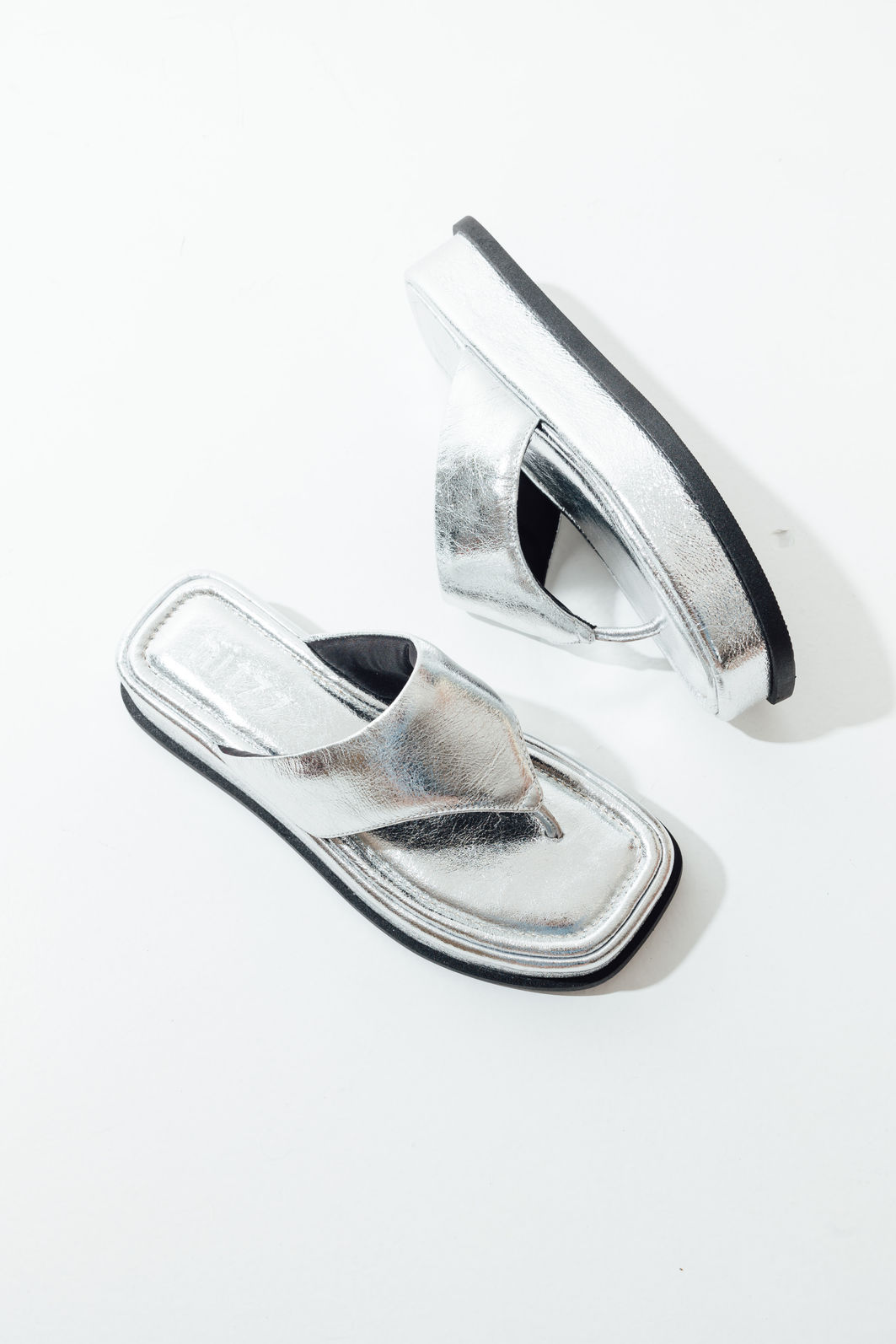 BÚZIOS - CHINELO FLATFORM FEMININO PRATA