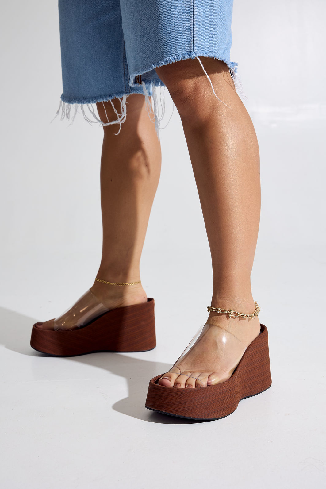 SOHO - TAMANCO FEMININO PLATAFORMA TIRA VINIL CAMEL SOHO - TAMANCO FEMININO PLATAFORMA TIRA VINIL CAMEL