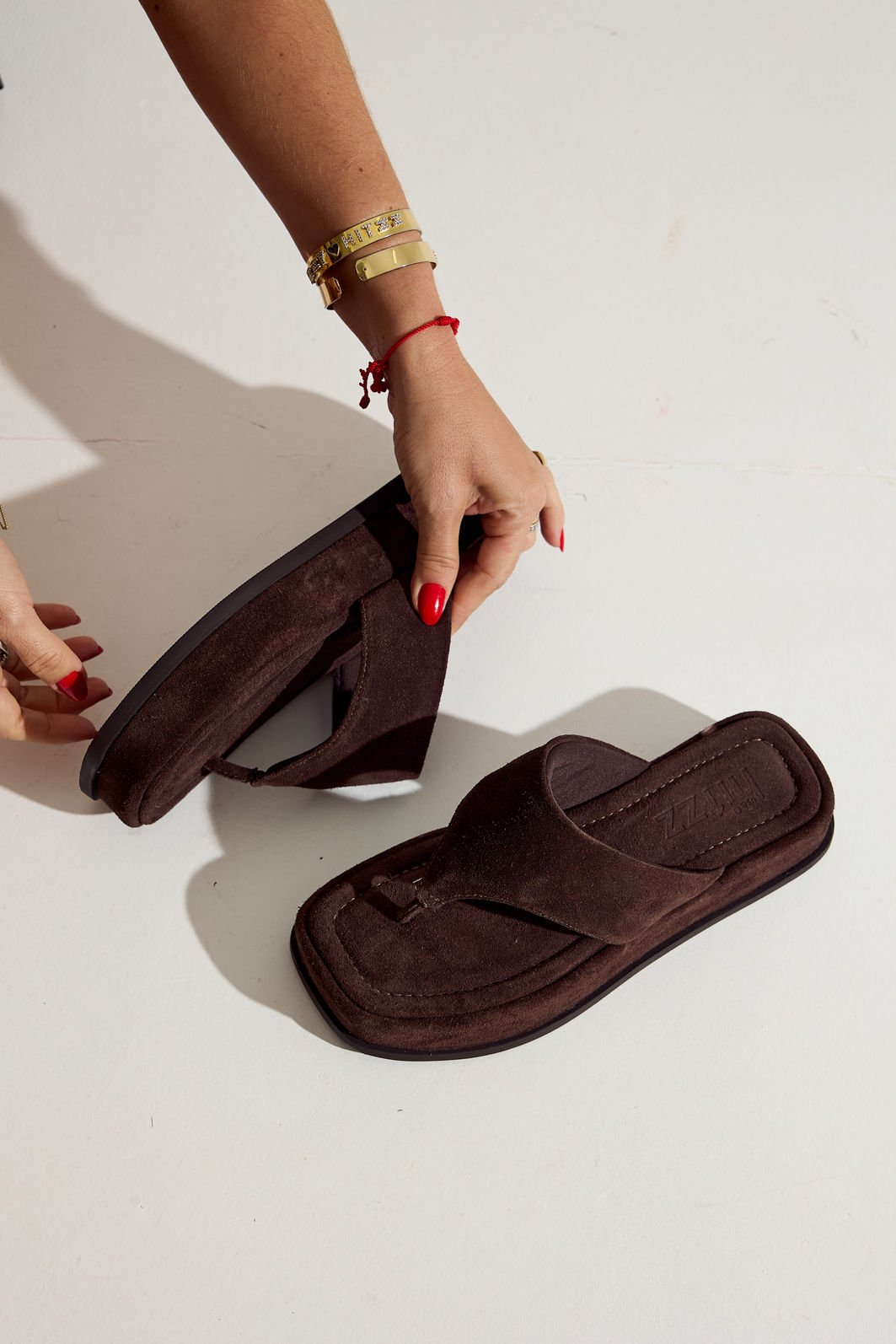 BÚZIOS - CHINELO FLATFORM FEMININO CAMURÇA MARROM BÚZIOS - CHINELO FLATFORM FEMININO CAMURÇA MARROM