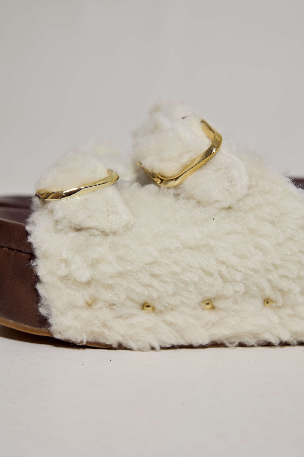 OSAKA CARNEIRO - TAMANCO FLATFORM FEMININO OFF WHITE OSAKA CARNEIRO - TAMANCO FLATFORM FEMININO OFF WHITE
