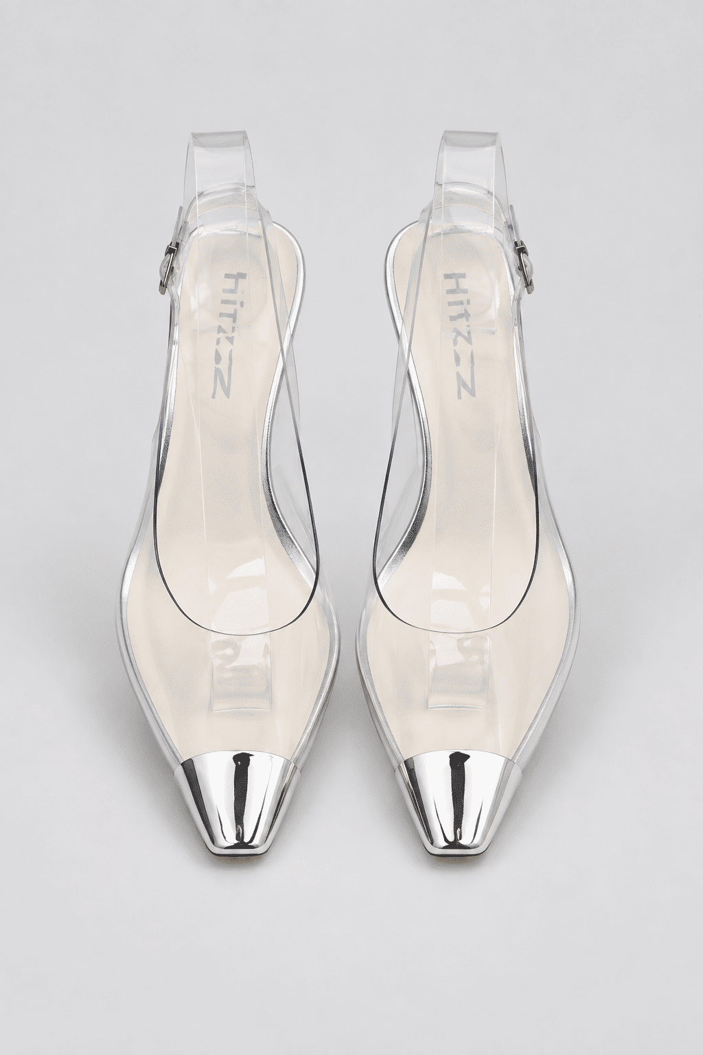 dream-scarpin-slingback-feminino-prata Scarpin Feminino Dream Transparente Foto Monstrando Detalhes