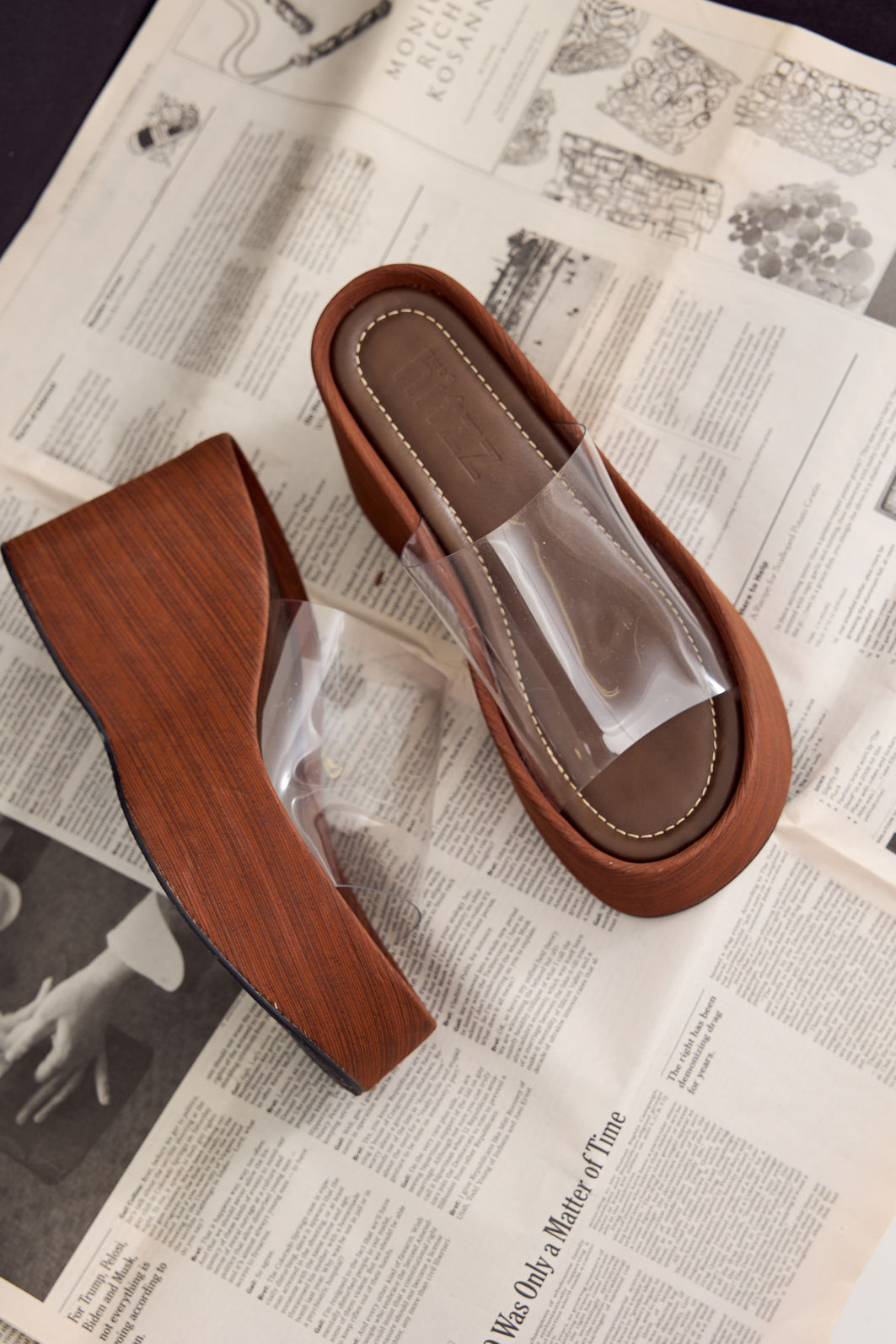 SOHO - TAMANCO FEMININO PLATAFORMA TIRA VINIL CAMEL SOHO - TAMANCO FEMININO PLATAFORMA TIRA VINIL CAMEL