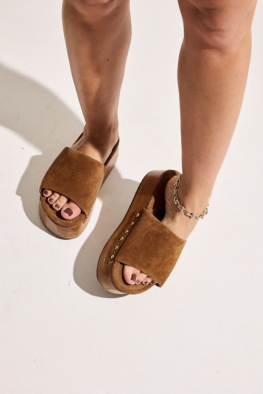 UBUD - TAMANCO FLATFORM FEMININO SALTO MADEIRA COURO CAMEL UBUD - TAMANCO FLATFORM FEMININO SALTO MADEIRA COURO CAMEL