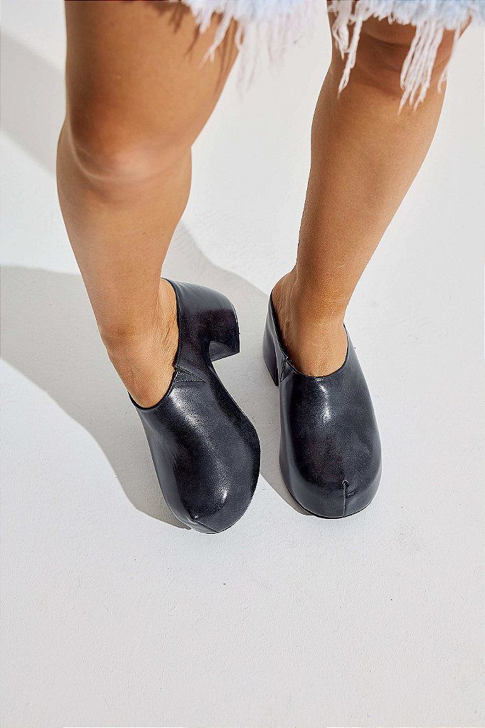 NINA - TAMANCO FEMININO PRETO NINA - TAMANCO FEMININO PRETO