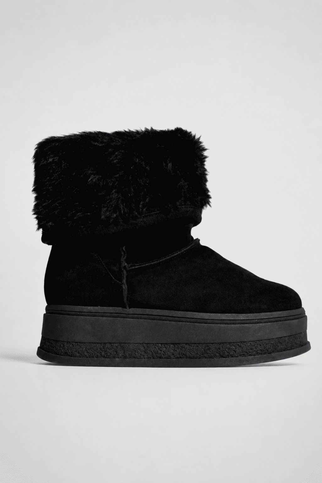 ANDY - BOTA FEMININA PELUCIADA CAMURÇA PRETA ANDY - BOTA FEMININA PELUCIADA CAMURÇA PRETA