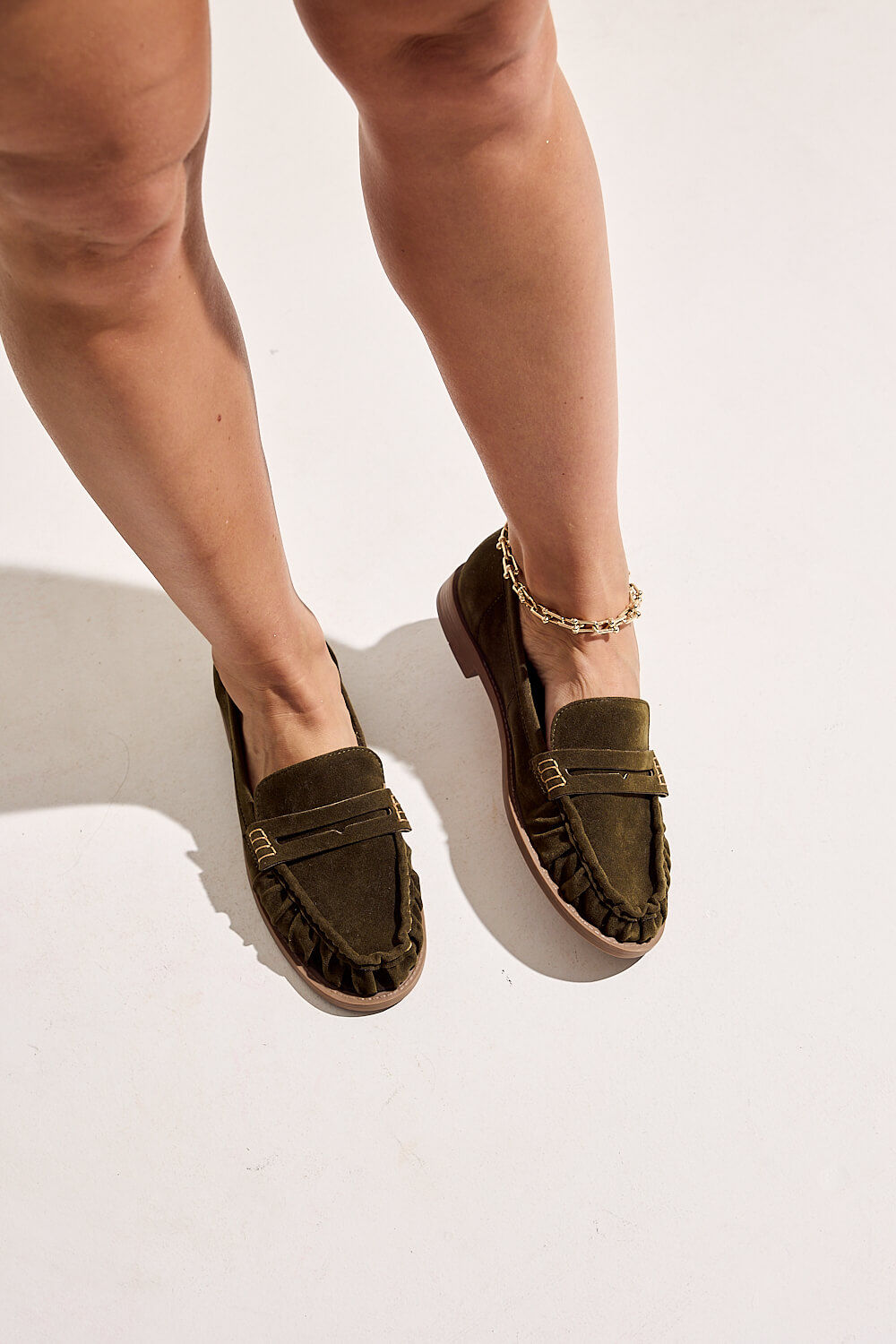 NAOKO - MOCASSIM FEMININO CAMURÇA VERDE MILITAR NAOKO - MOCASSIM FEMININO CAMURÇA VERDE MILITAR