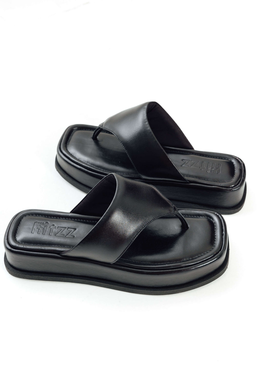 BÚZIOS - CHINELO FLATFORM COURO FEMININO PRETO BÚZIOS - CHINELO FLATFORM COURO FEMININO PRETO