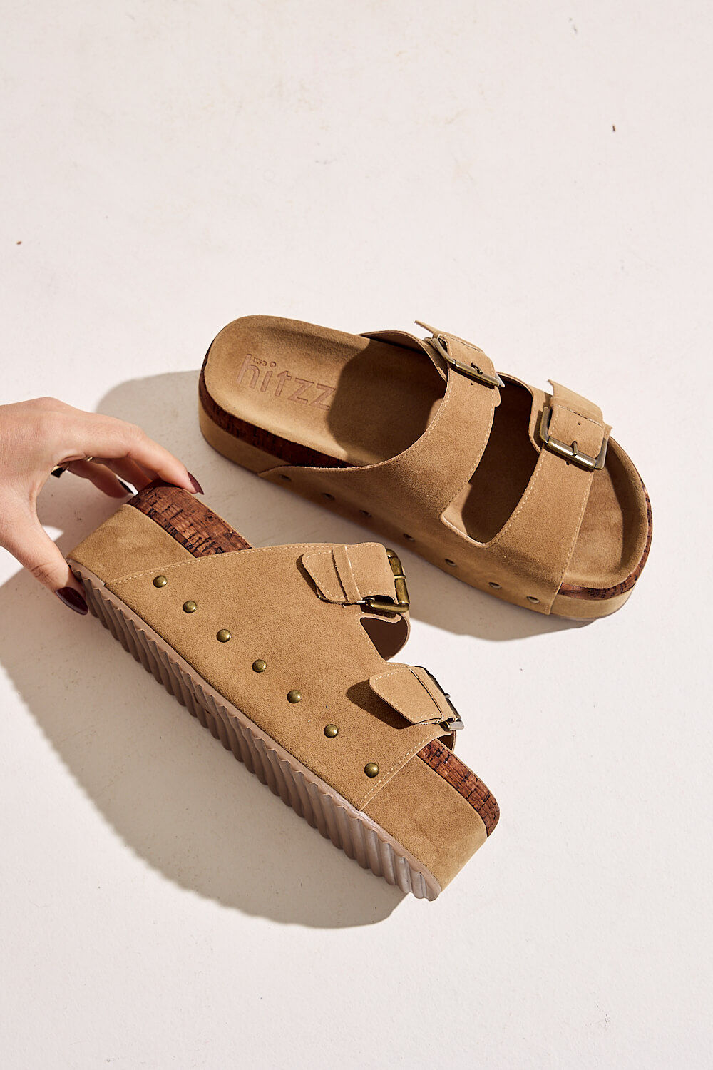 OSAKA - TAMANCO FLATFORM FEMININO FIVELAS BEGE OSAKA - TAMANCO FLATFORM FEMININO FIVELAS BEGE