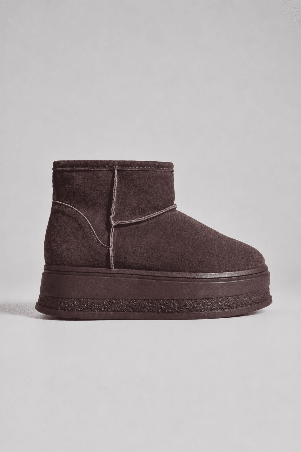 HIORI - BOTA FEMININA PELUCIADA COURO MARROM HIORI - BOTA FEMININA PELUCIADA COURO MARROM
