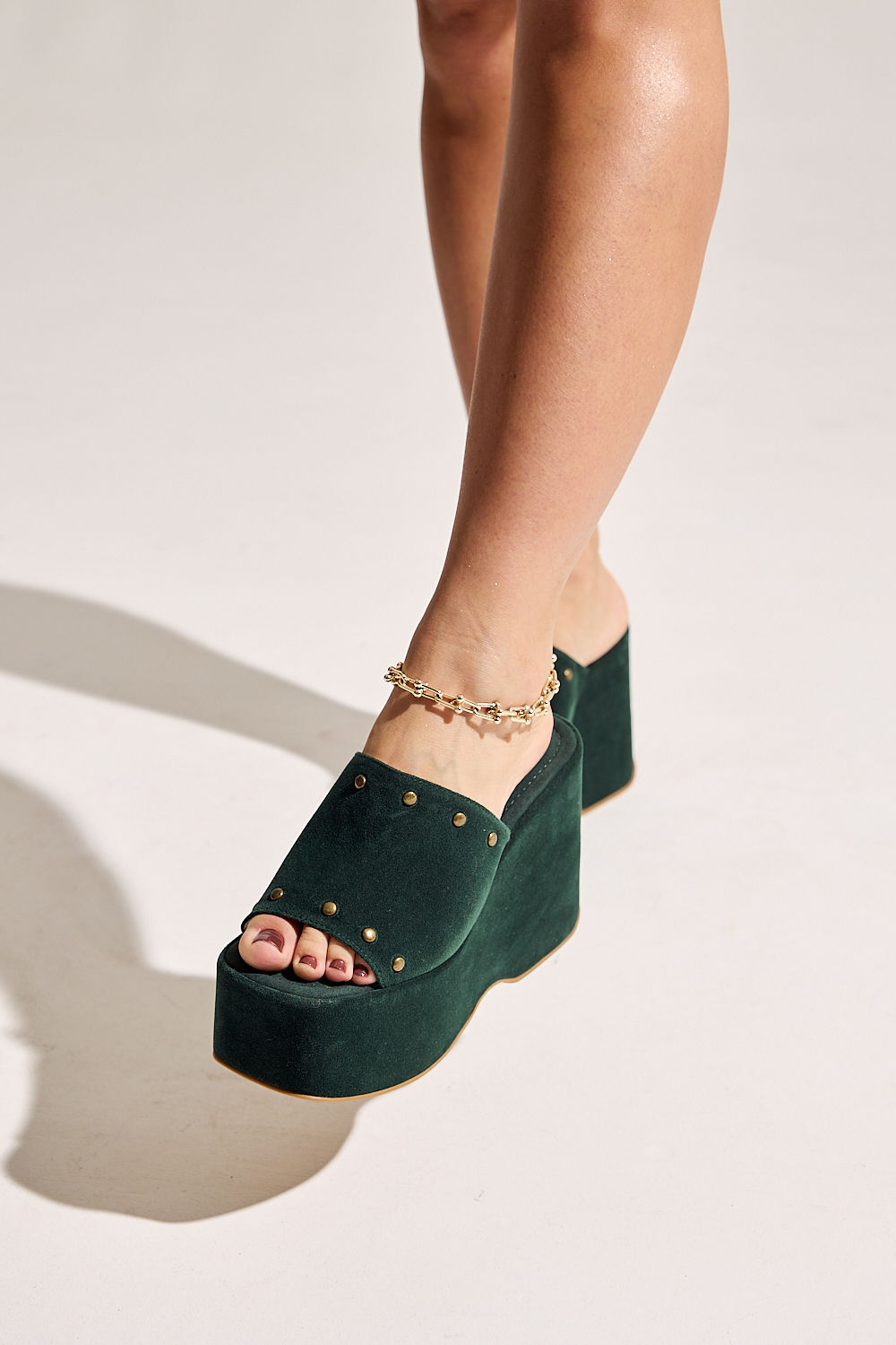 HARU - TAMANCO PLATAFORMA FEMININO CAMURÇA VERDE HARU - TAMANCO PLATAFORMA FEMININO CAMURÇA VERDE
