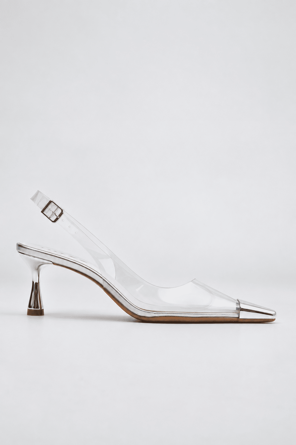 dream-scarpin-slingback-feminino-prata Scarpin Feminino Dream Transparente Slingback vista lateral
