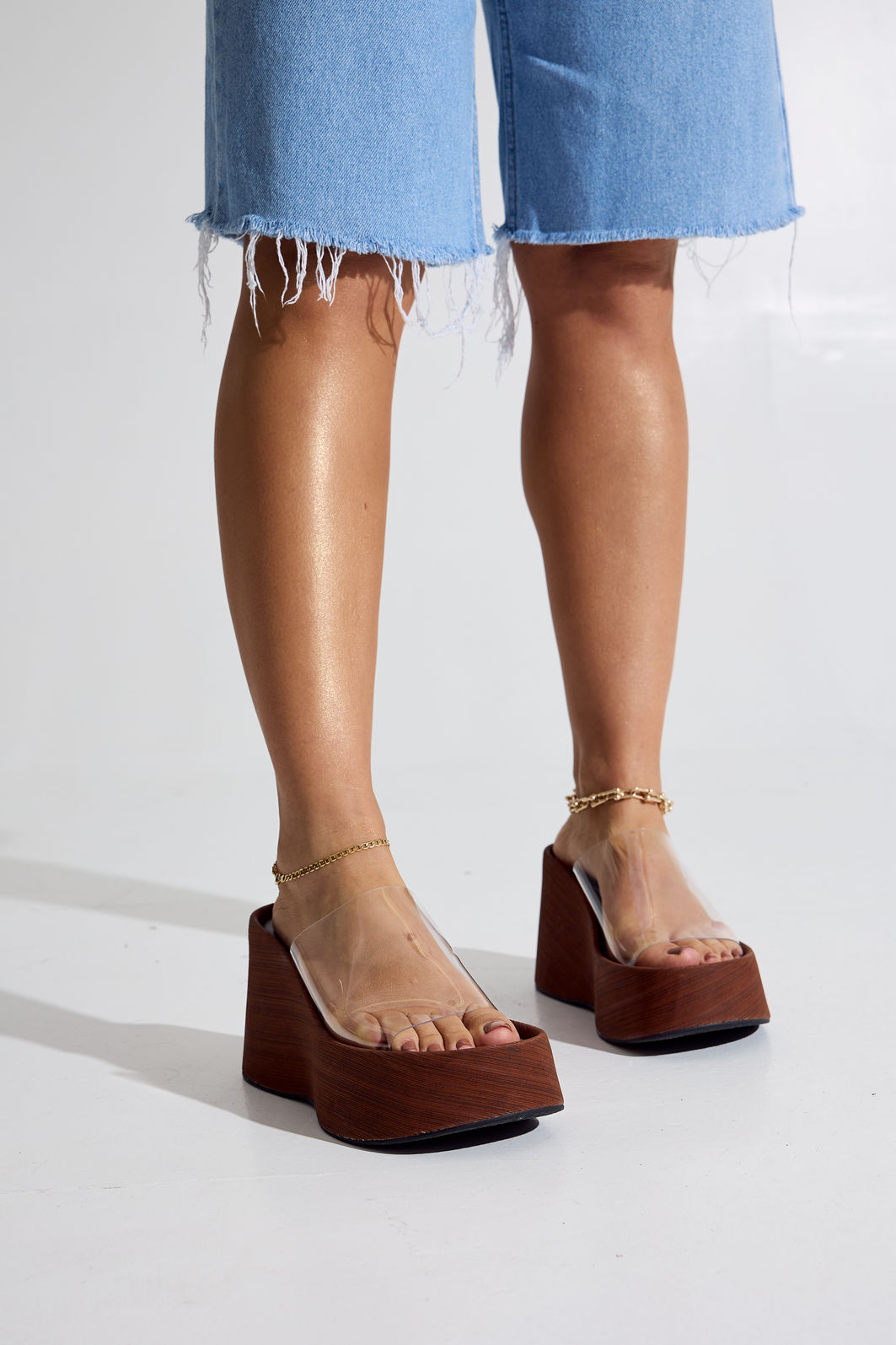 SOHO - TAMANCO FEMININO PLATAFORMA TIRA VINIL CAMEL SOHO - TAMANCO FEMININO PLATAFORMA TIRA VINIL CAMEL