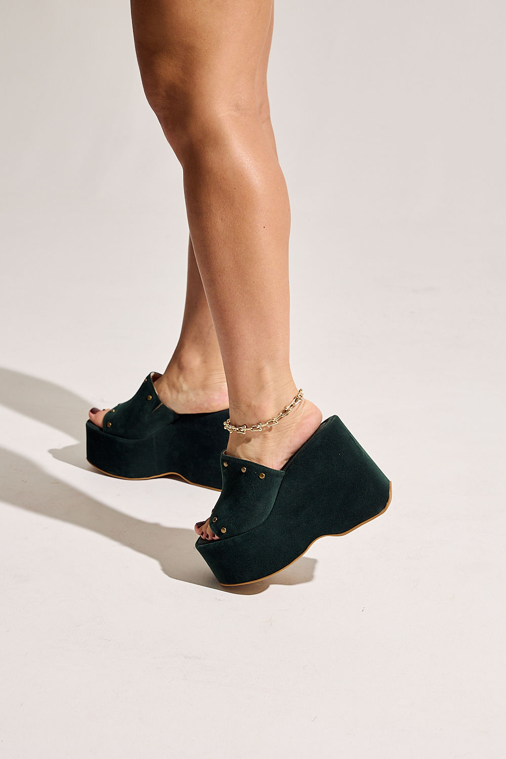 HARU - TAMANCO PLATAFORMA FEMININO CAMURÇA VERDE HARU - TAMANCO PLATAFORMA FEMININO CAMURÇA VERDE