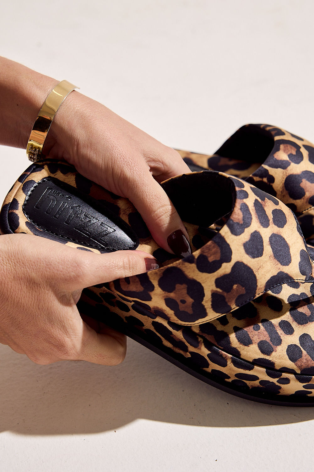 BÚZIOS - CHINELO FLATFORM FEMININO ANIMAL PRINT BÚZIOS - CHINELO FLATFORM FEMININO ANIMAL PRINT