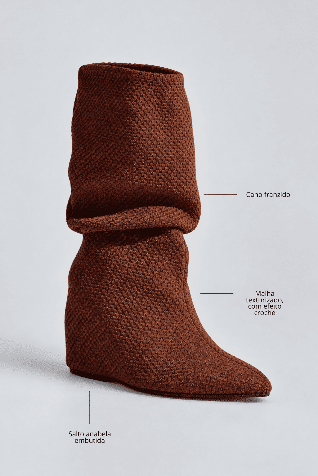 bota-feminina-croche-salto-anabela-camel-mariah Bota feminina crochê salto anabela camel Mariah, vista frontal