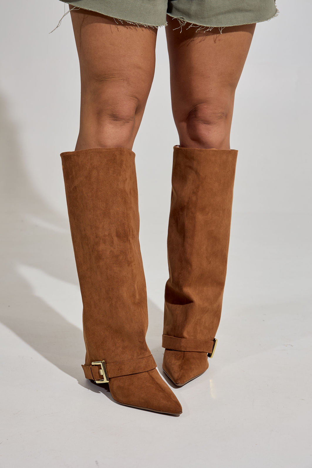 ROMY - BOTA FEMININA CANO ALTO 2 EM 1 CAMEL ROMY - BOTA FEMININA CANO ALTO 2 EM 1 CAMEL